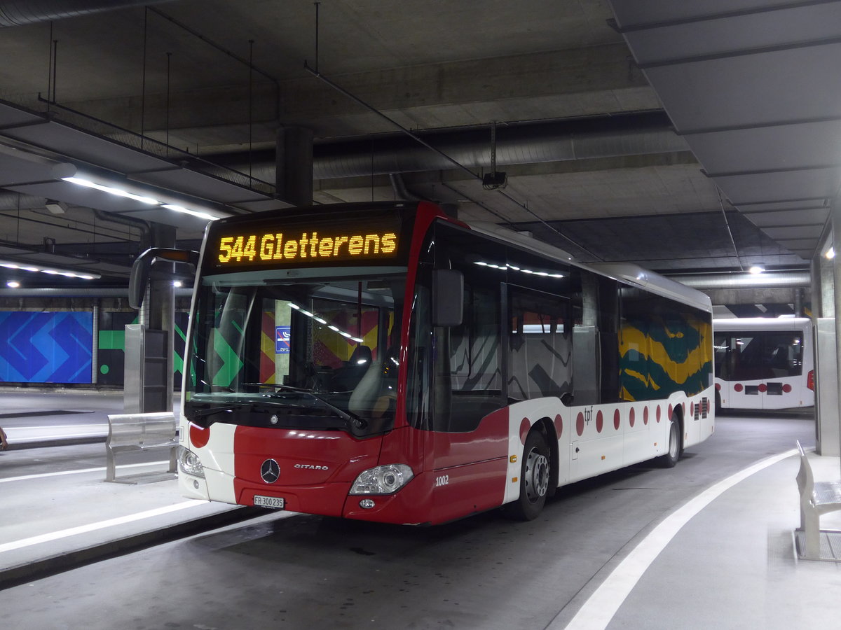 (195'360) - TPF Fribourg - Nr. 1002/FR 300'235 - Mercedes am 31. Juli 2018 in Fribourg, Busbahnhof