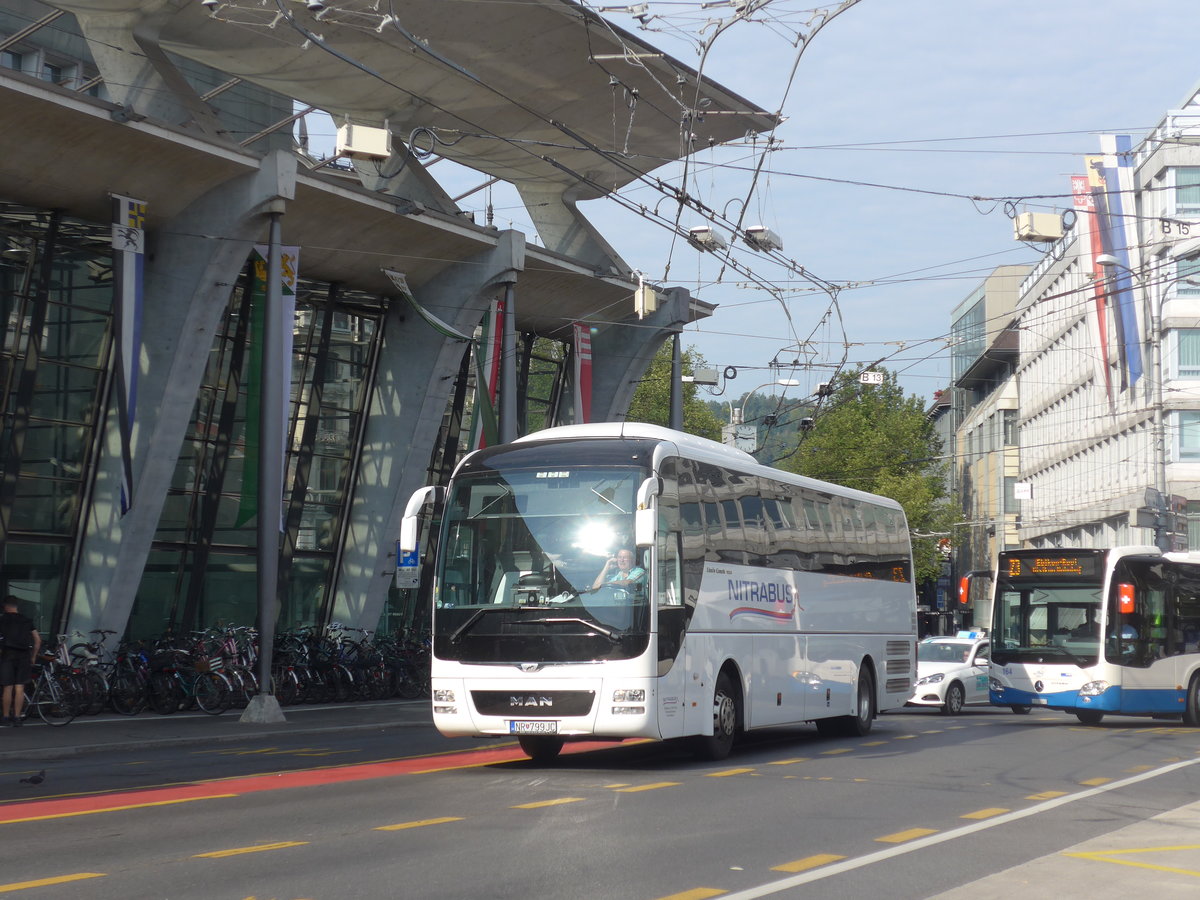 (195'380) - Aus der Slowakei: Nitrabus, Nitra - NR-799JC - MAN am 1. August 2018 beim Bahnhof Luzern