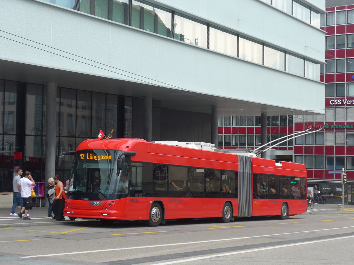 (195'483) - Bernmobil, Bern - Nr. 26 - Hess/Hess Gelenktrolleybus am 1. August 2018 in Bern, Schanzenstrasse