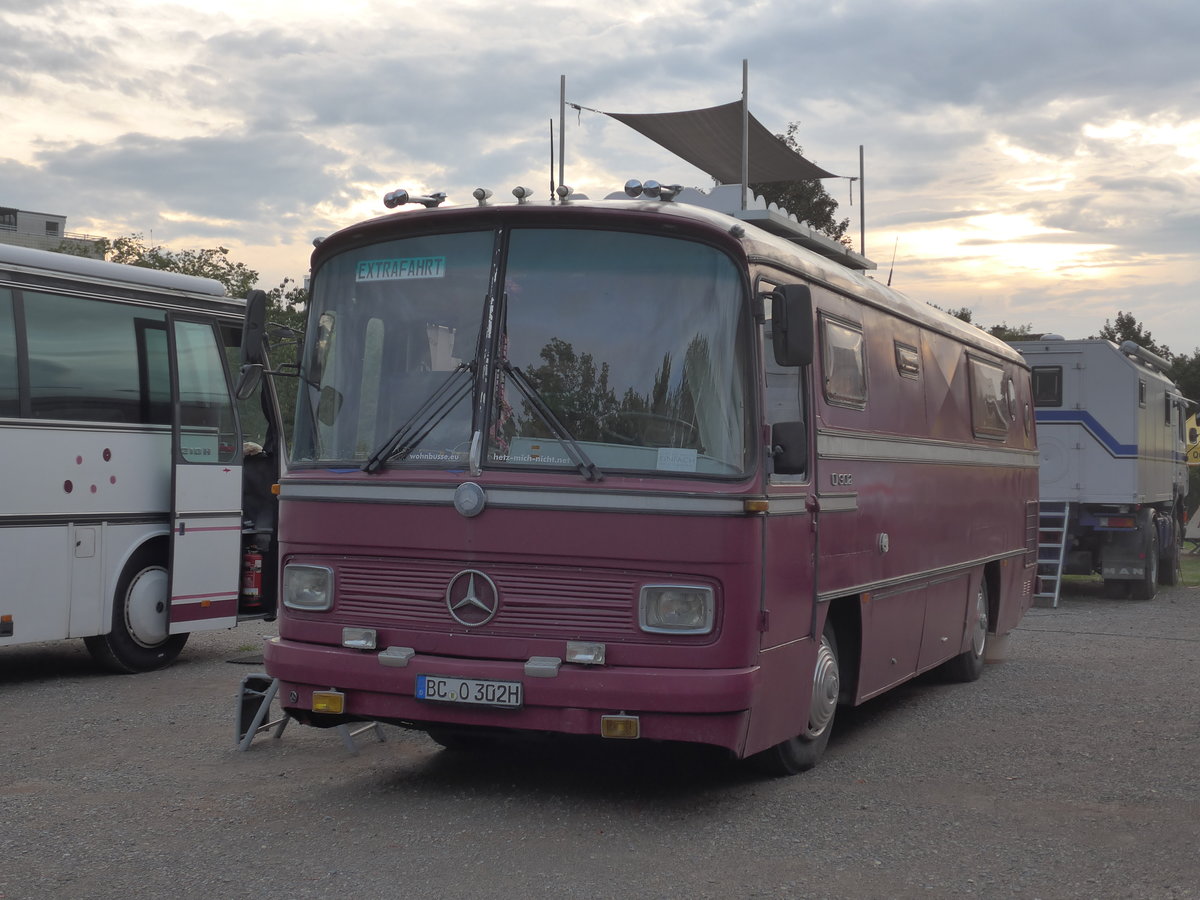 (195'901) - Aus Deutschland: ??? - BC-O 302H - Mercedes am 17. August 2018 in Wettingen, Zirkuswiese