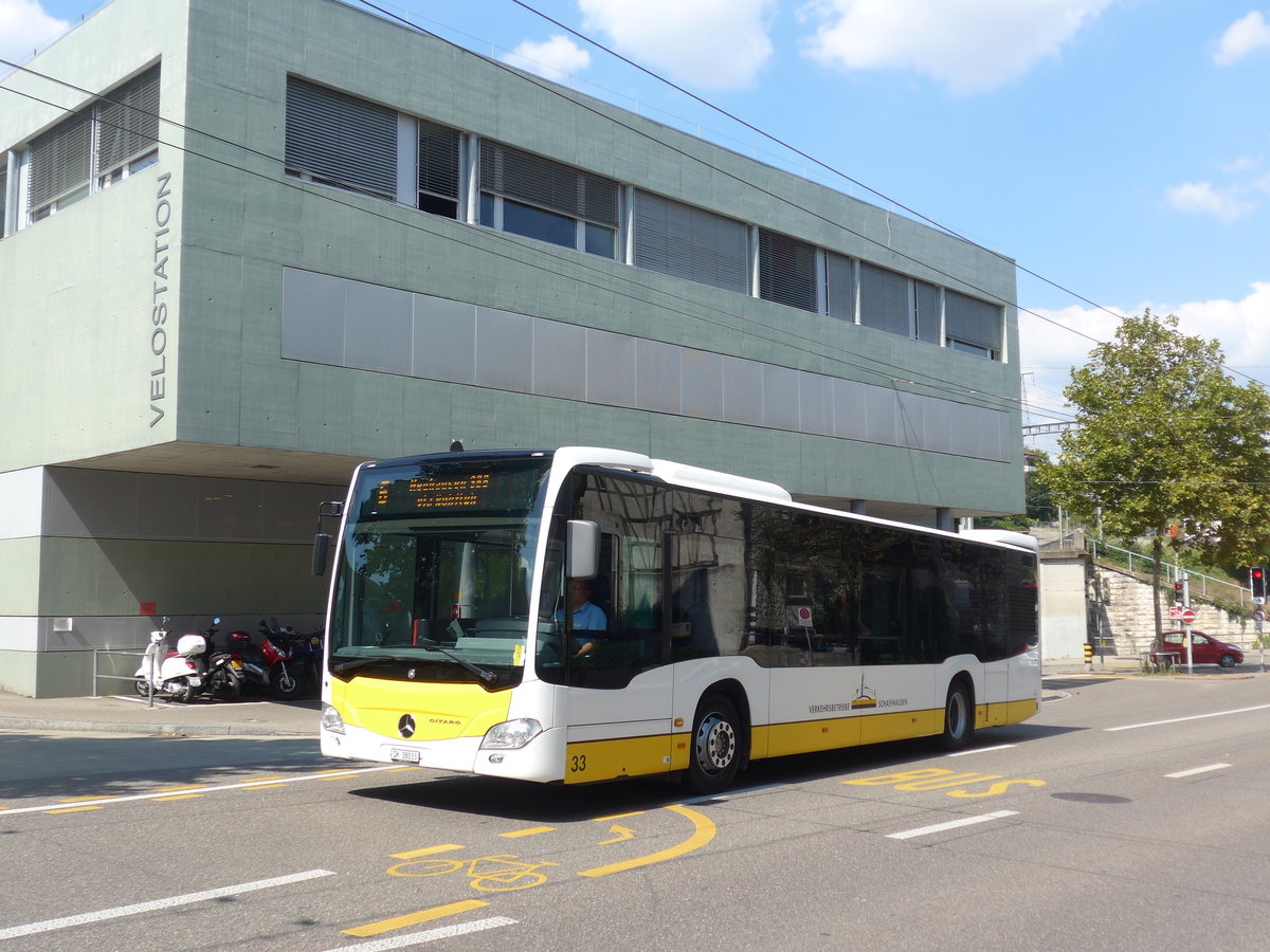 (196'150) - VBSH Schaffhausen - Nr. 33/SH 38'033 - Mercedes am 20. August 2018 beim Bahnhof Schaffhausen
