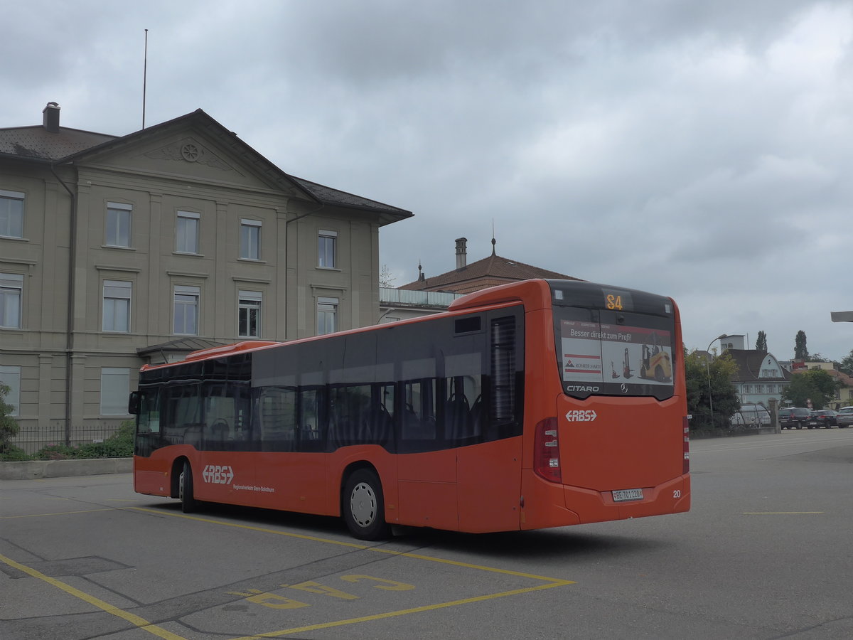 (196'403) - RBS Worblaufen - Nr. 20/BE 701'220 - Mercedes am 2. September 2018 beim Bahnhof Burgdorf