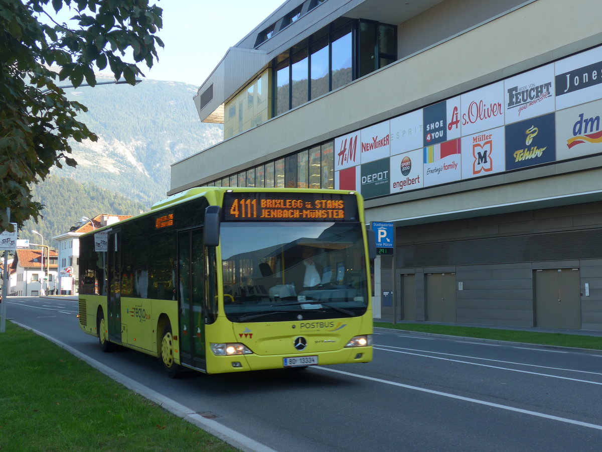 (196'892) - PostBus - BD 13'334 - Mercedes am 12. September 2108 in Schwaz, Innsbrucker Strasse