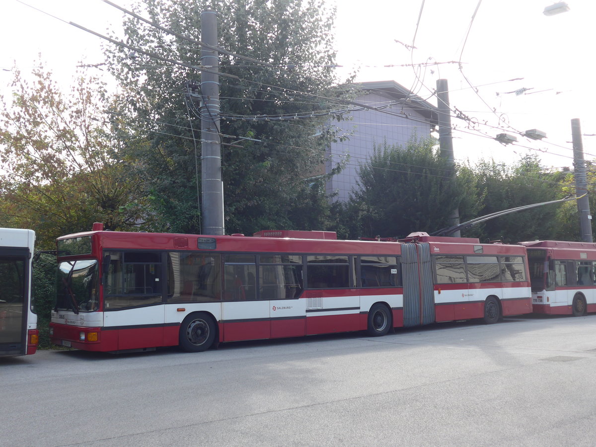 (197'119) - OBUS Salzburg - Nr. 244/S 803 EP - Grf&Stift Gelenktrolleybus (ex Nr. 9664) am 13. September 2018 in Salzburg, Betriebshof