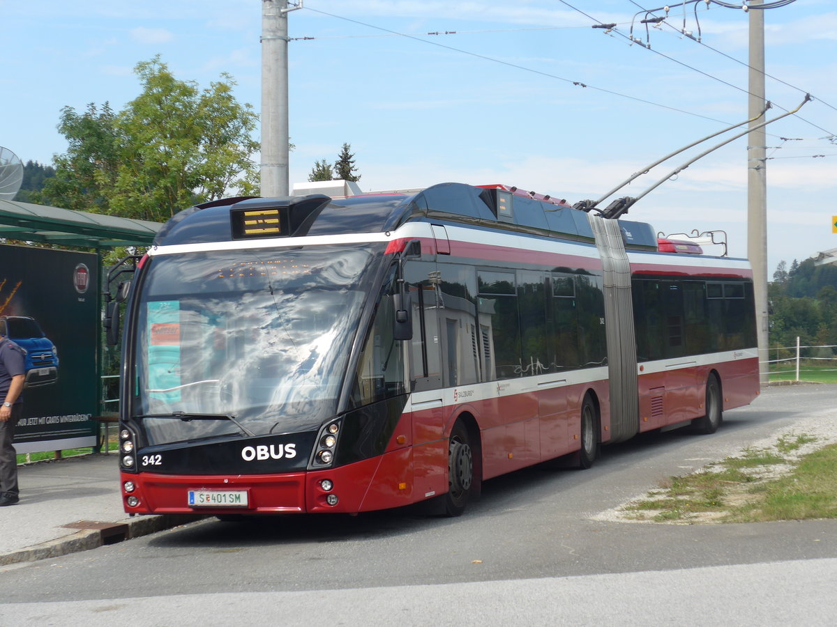 (197'193) - OBUS Salzburg - Nr. 342/S 401 SM - Solaris Gelenktrolleybus am 13. September 2018 in Mayrwies, Daxluegstrasse