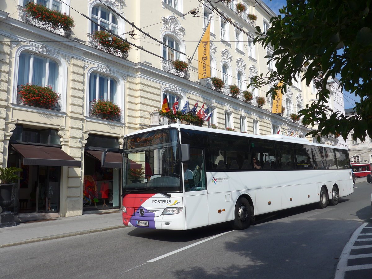(197'259) - PostBus - BD 13'899 - Mercedes am 13. September 2018 in Salzburg, Makartplatz