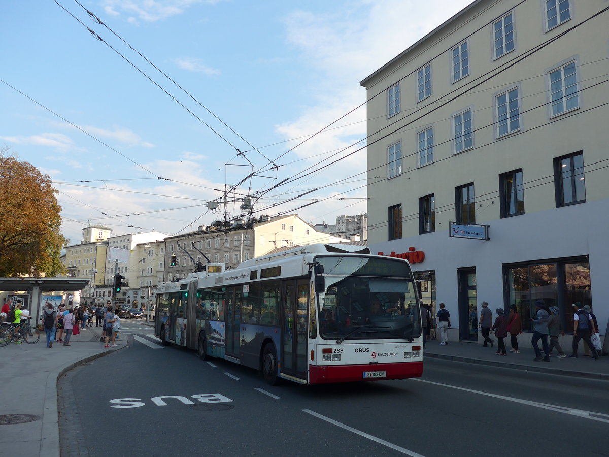 (197'372) - OBUS Salzburg - Nr. 288/S 163 KW - Van Hool Gelenktrolleybus am 13. September 2018 in Salzburg, Hanuschplatz