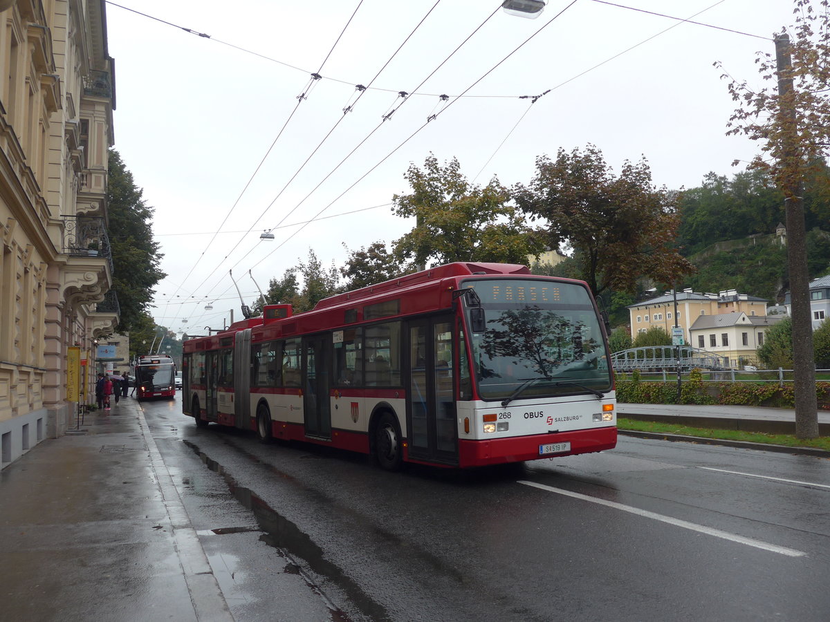 (197'480) - OBUS Salzburg - Nr. 268/S 519 IP - Van Hool Gelenktrolleybus (ex Nr. 0268) am 14. September 2018 in Salzburg, Mozartsteg