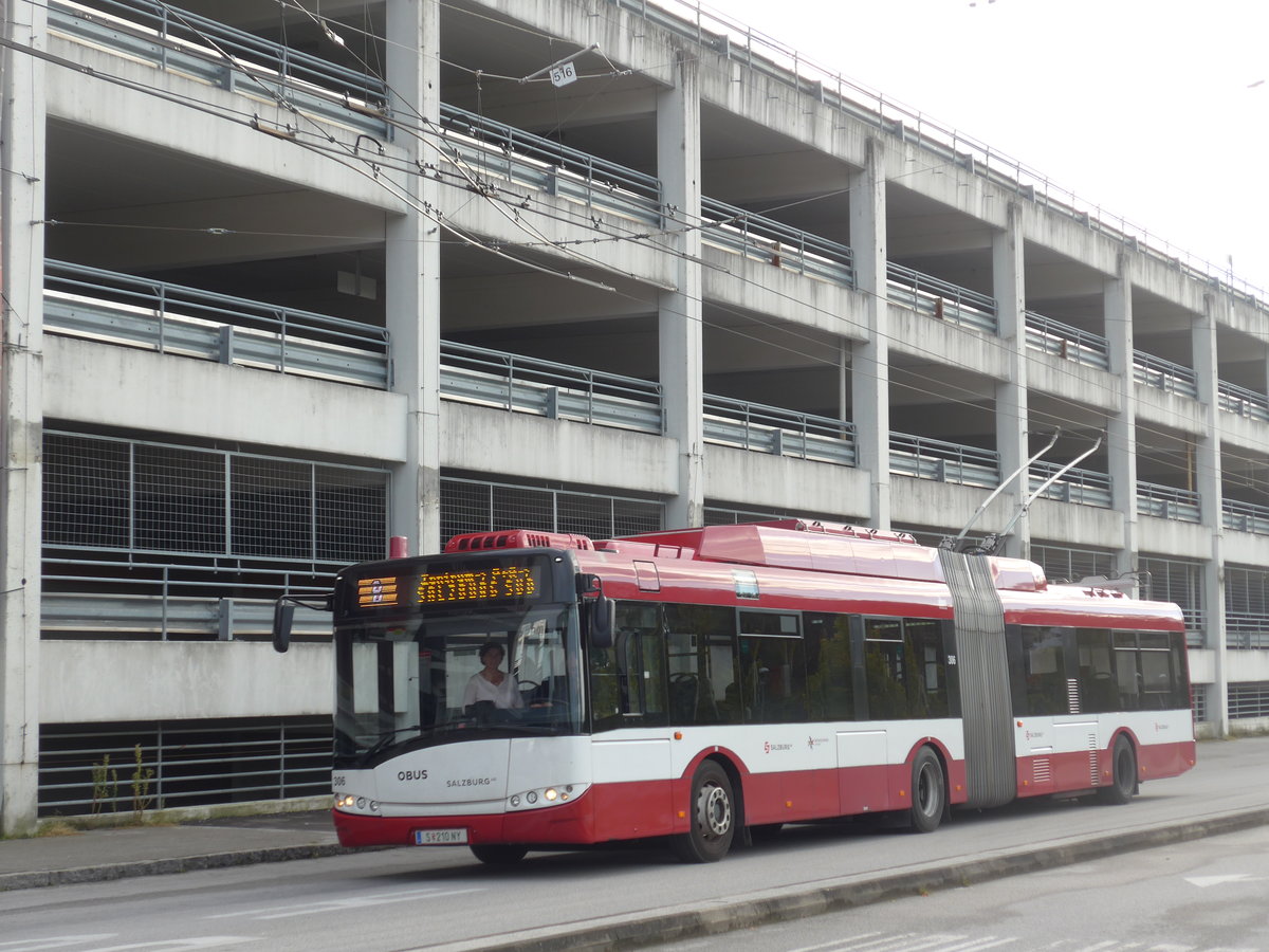 (197'561) - OBUS Salzburg - Nr. 306/S 210 NY - Solaris Gelenktrolleybus am 14. September 2018 in Salzburg, Salzburgarena