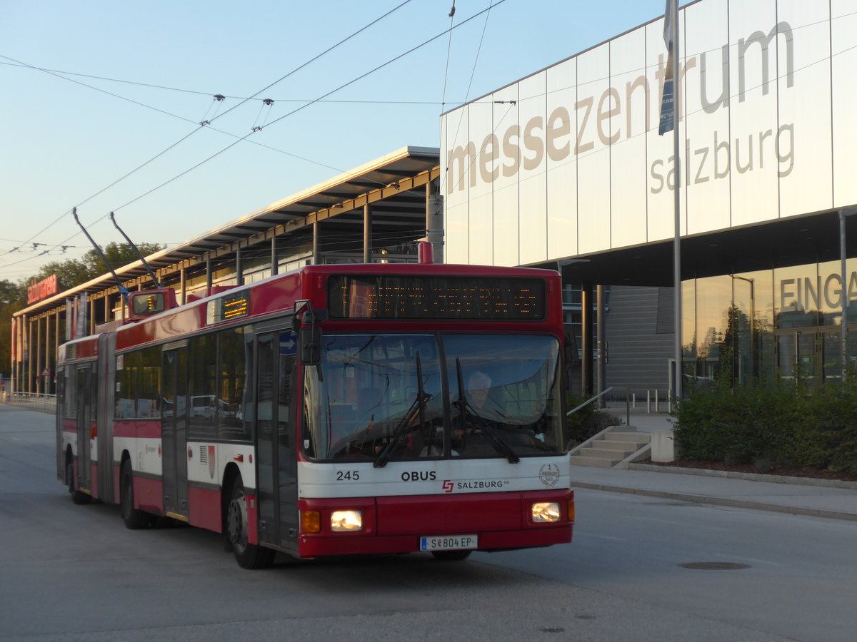 (197'581) - OBUS Salzburg - Nr. 245/S 804 EP - Grf&Stift Gelenktrolleybus (ex Nr. 9765) am 14. September 2018 in Salzburg, Messe
