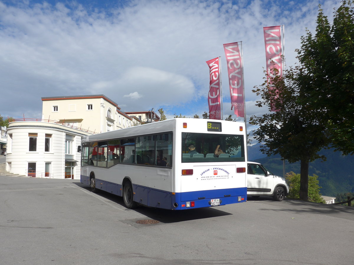 (197'946) - Leysin-Excursions, Leysin - VD 382'719 - Mercedes (ex AAGL Liestal Nr. 54) am 23. September 2018 beim Bahnhof Leysin-Feydey