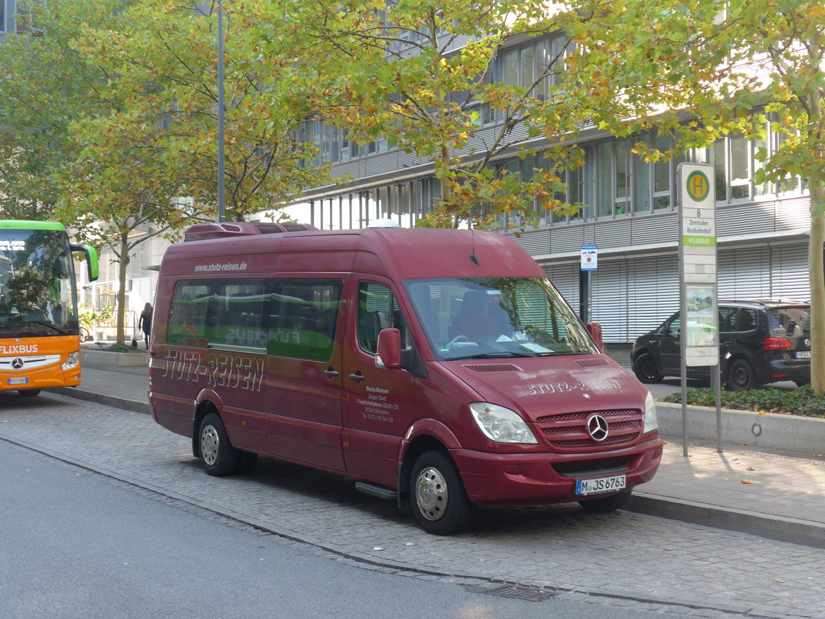 (198'363) - Stutz, Mnchen - M-JS 6763 - Mercedes am 17. Oktober 2018 in Nrnberg, Zentraler Busbahnhof