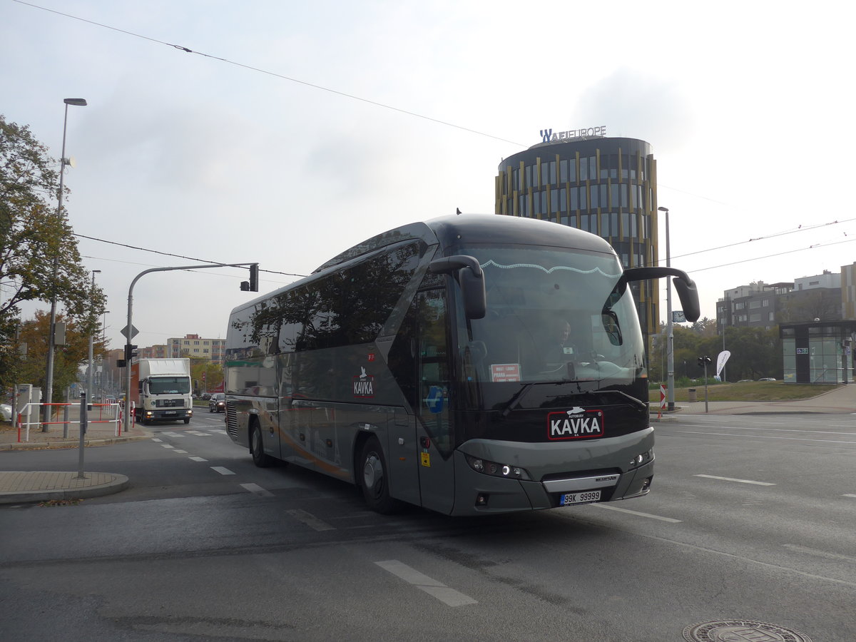 (198'546) - Kavka, Most - 99K 99'999 - Neoplan am 19. Oktober 2018 in Praha, Ndraz Veleslavn