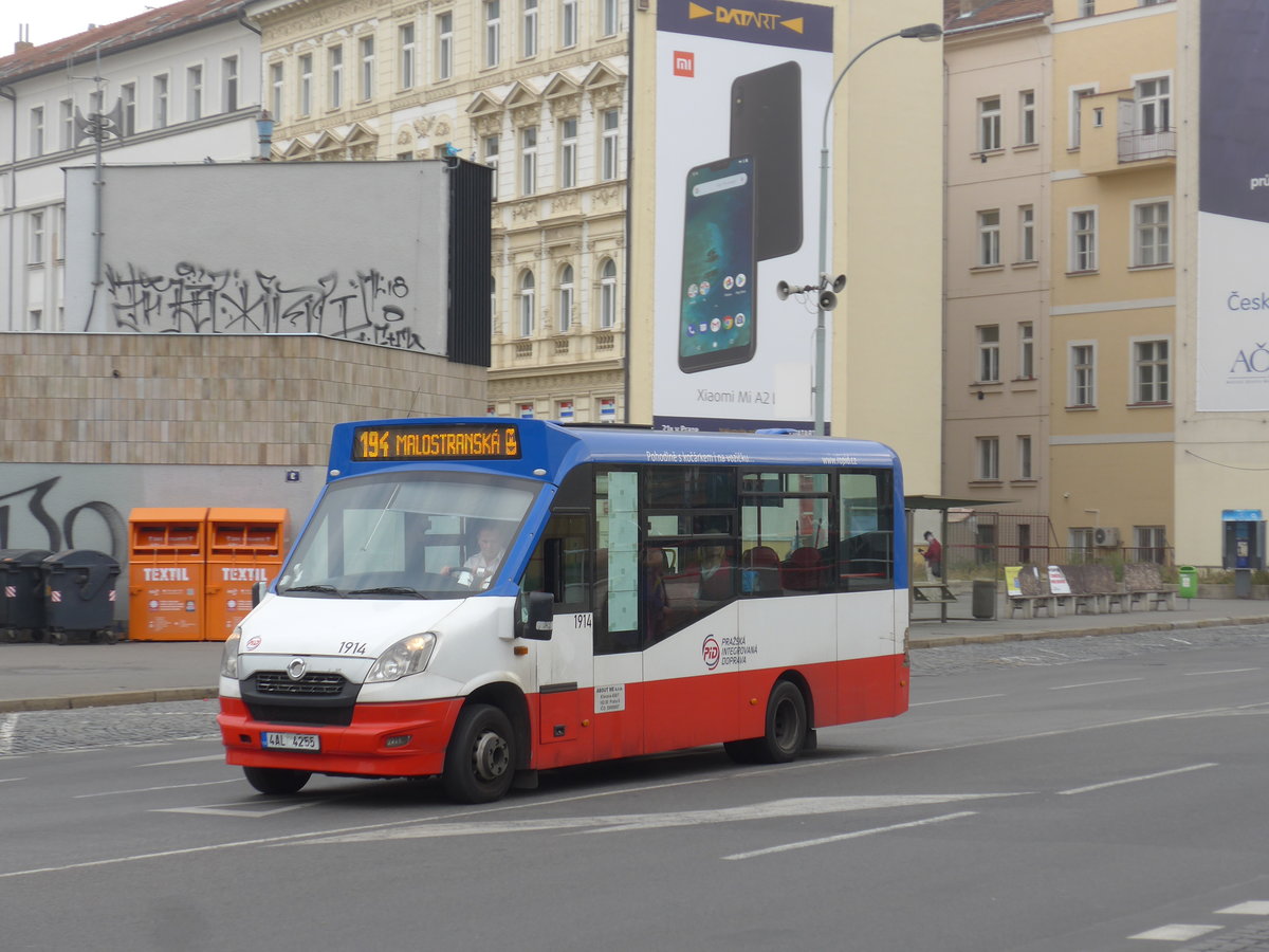 (198'562) - About me, Praha - Nr. 1914/4AL 4255 - Irisbus/Stratos am 19. Oktober 2018 in Praha, Florenc