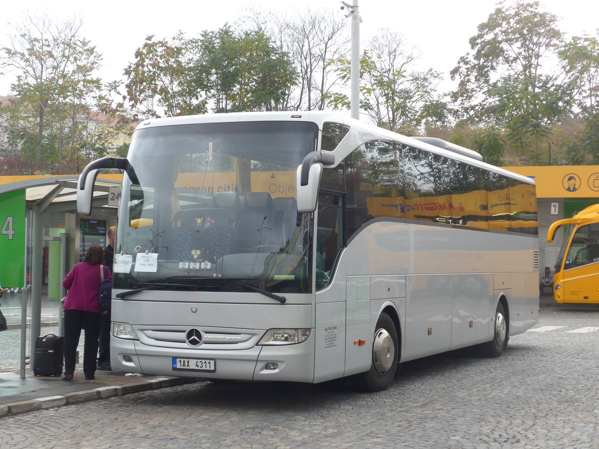 (198'618) - Sudek, Praha - 1AX 4311 - Mercedes am 19. Oktober 2018 in Praha, Florenc