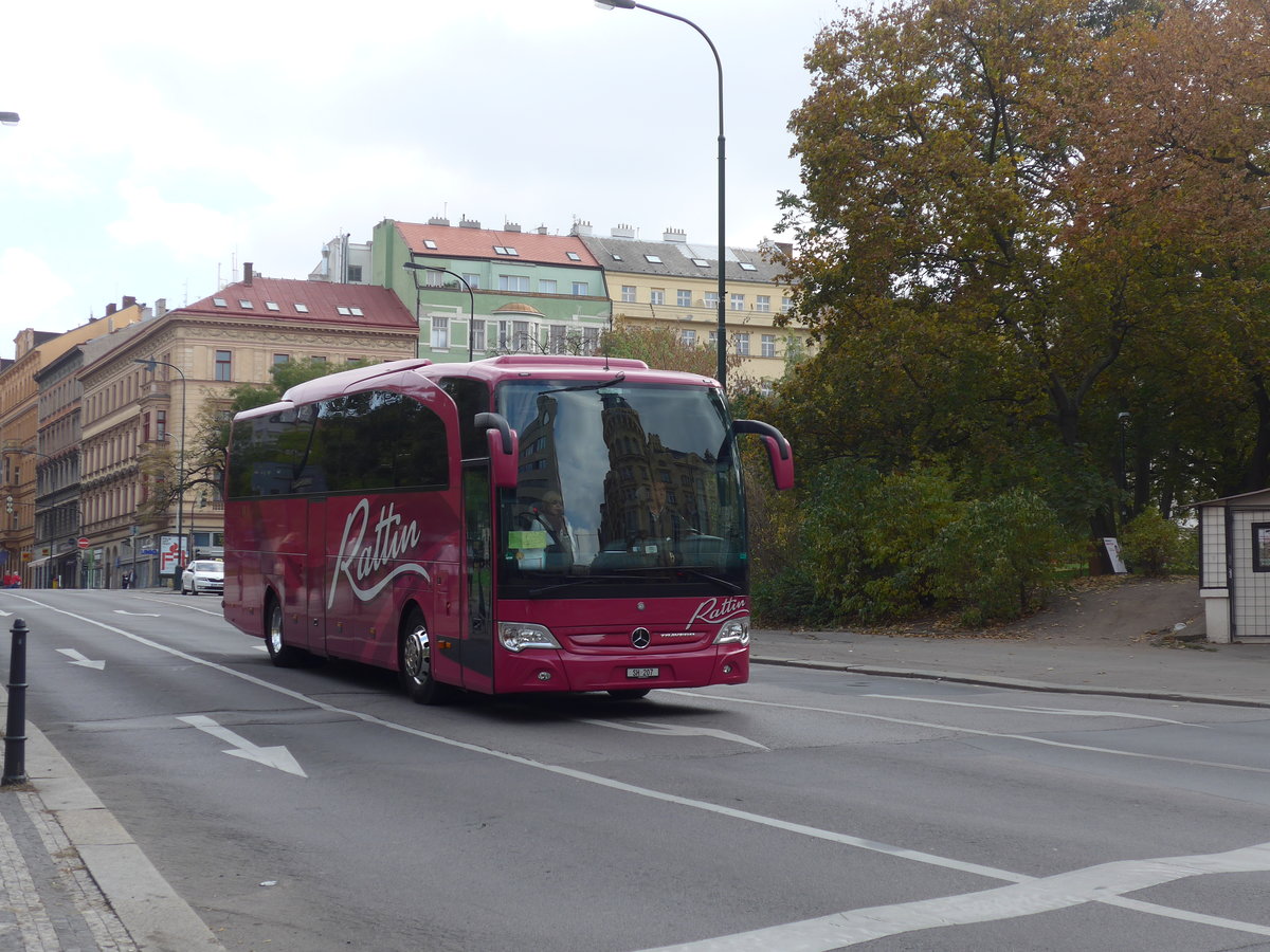 (198'873) - Aus der Schweiz: Rattin, Neuhausen - Nr. 7/SH 207 - Mercedes am 20. Oktober 2018 in Praha, Novomestsk Radnice