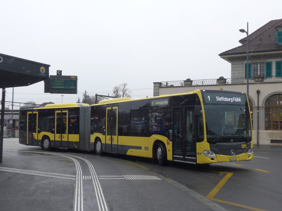 (199'446) - STI Thun - Nr. 703/BE 754'703 - Mercedes am 19. November 2018 beim Bahnhof Thun