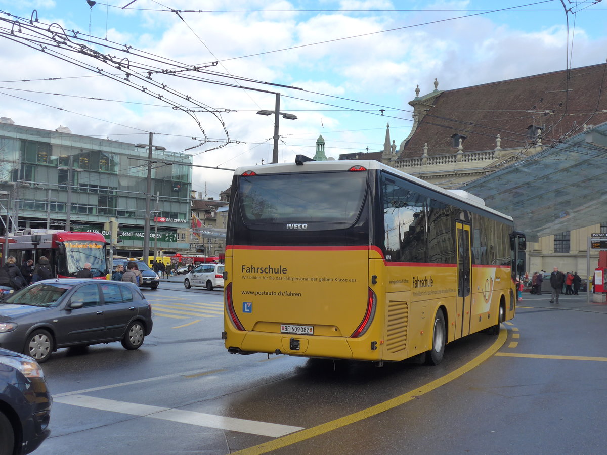(199'905) - PostAuto Bern - BE 609'082 - Iveco am 10. Dezember 2018 beim Bahnhof Bern