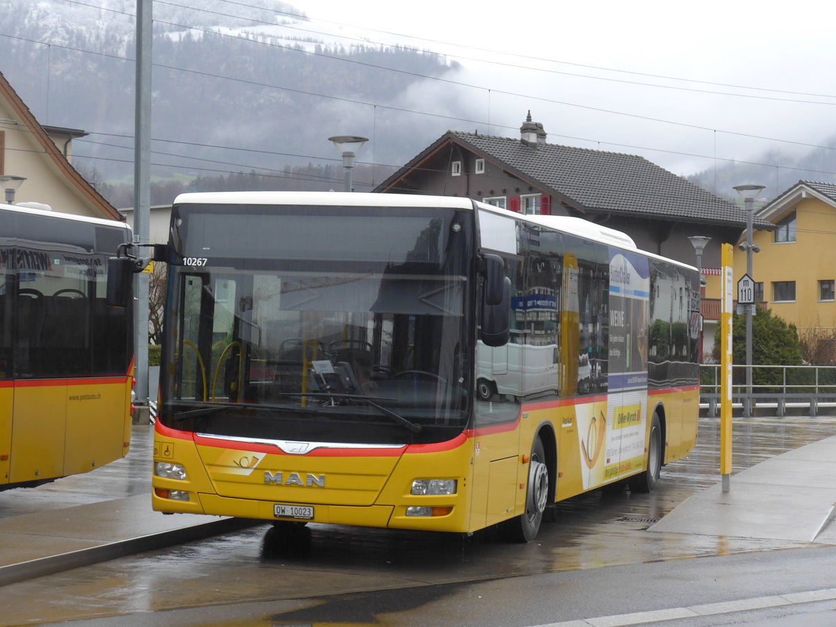 (200'115) - PostAuto Zentralschweiz - Nr. 4/OW 10'023 - MAN (ex Dillier, Sarnen Nr. 4) am 24. Dezember 2018 beim Bahnhof Sarnen