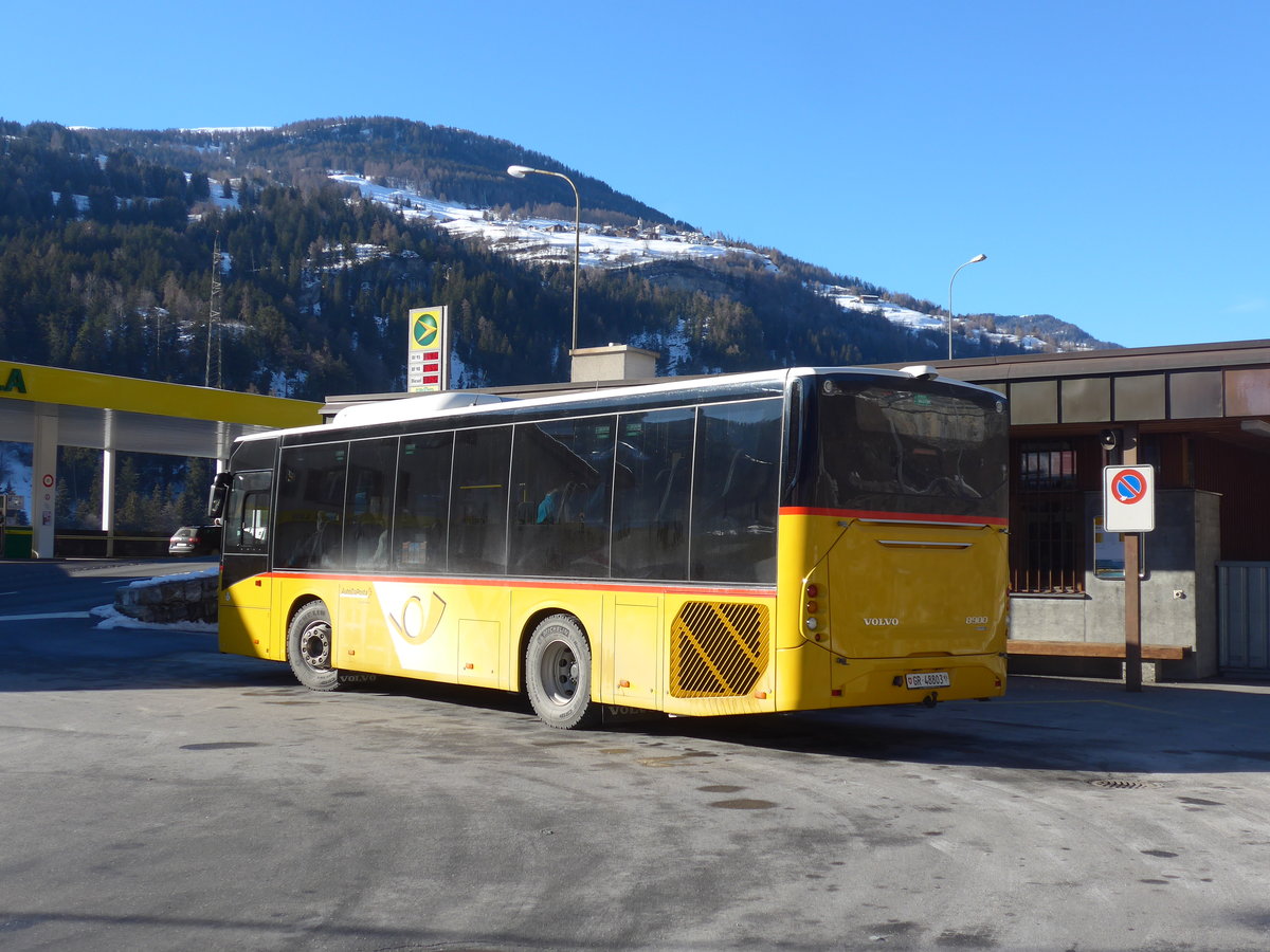 (200'302) - Reptrans, Salouf - GR 48'803 - Volvo am 26. Dezember 2018 beim Bahnhof Tiefencastel