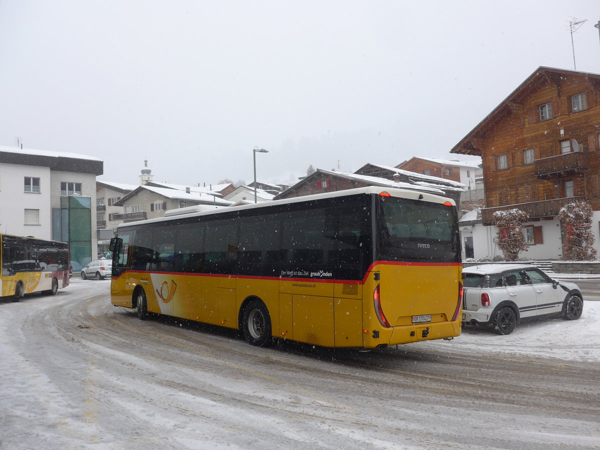 (200'601) - PostAuto Graubnden - GR 170'437 - Iveco am 2. Januar 2019 in Flims, Post
