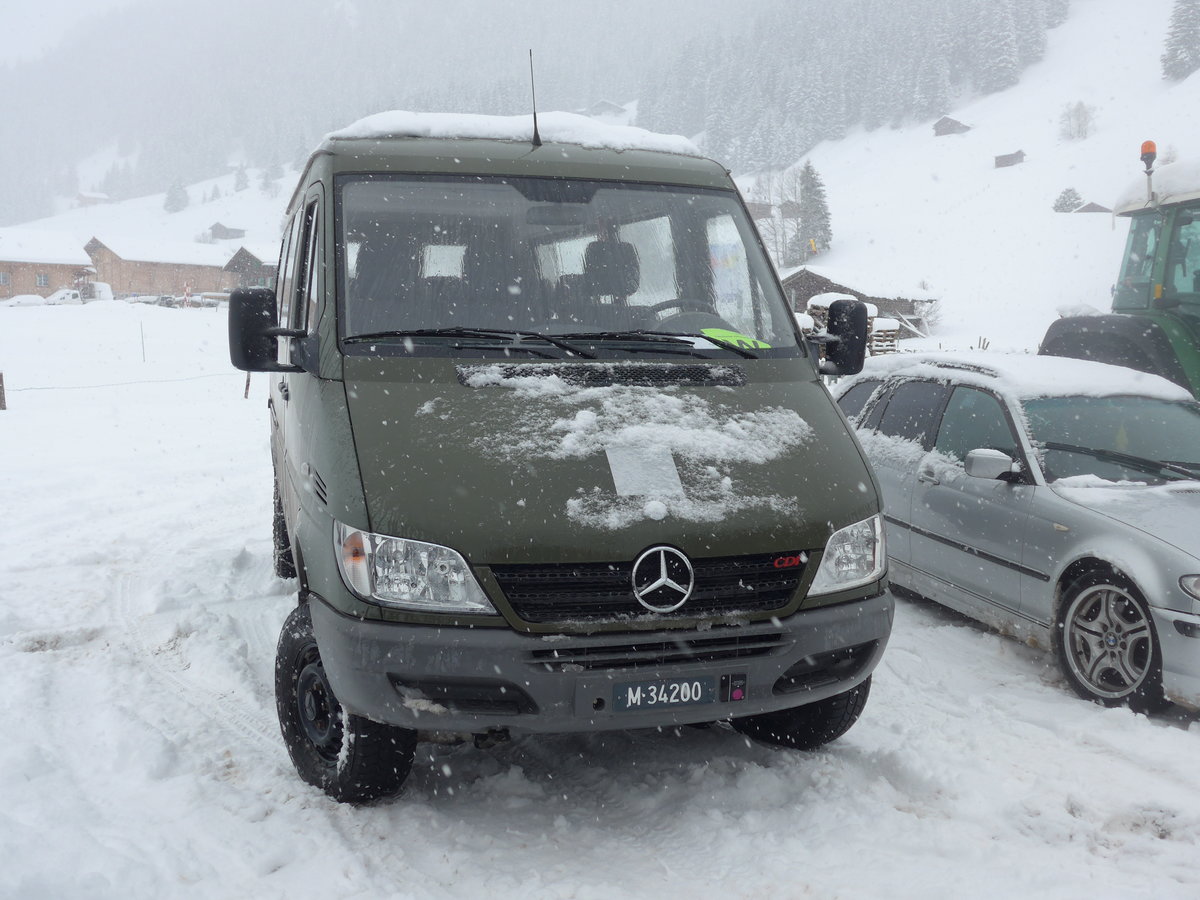 (201'138) - Schweizer Armee - M+34'200 - Mercedes am 13. Januar 2019 in Adelboden, Weltcup