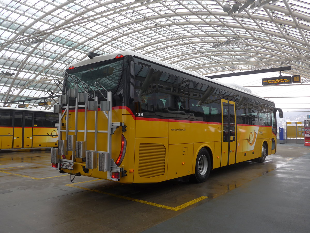 (201'412) - PostAuto Bern - BE 487'695 - Iveco am 2. Februar 2019 in Chur, Postautostation