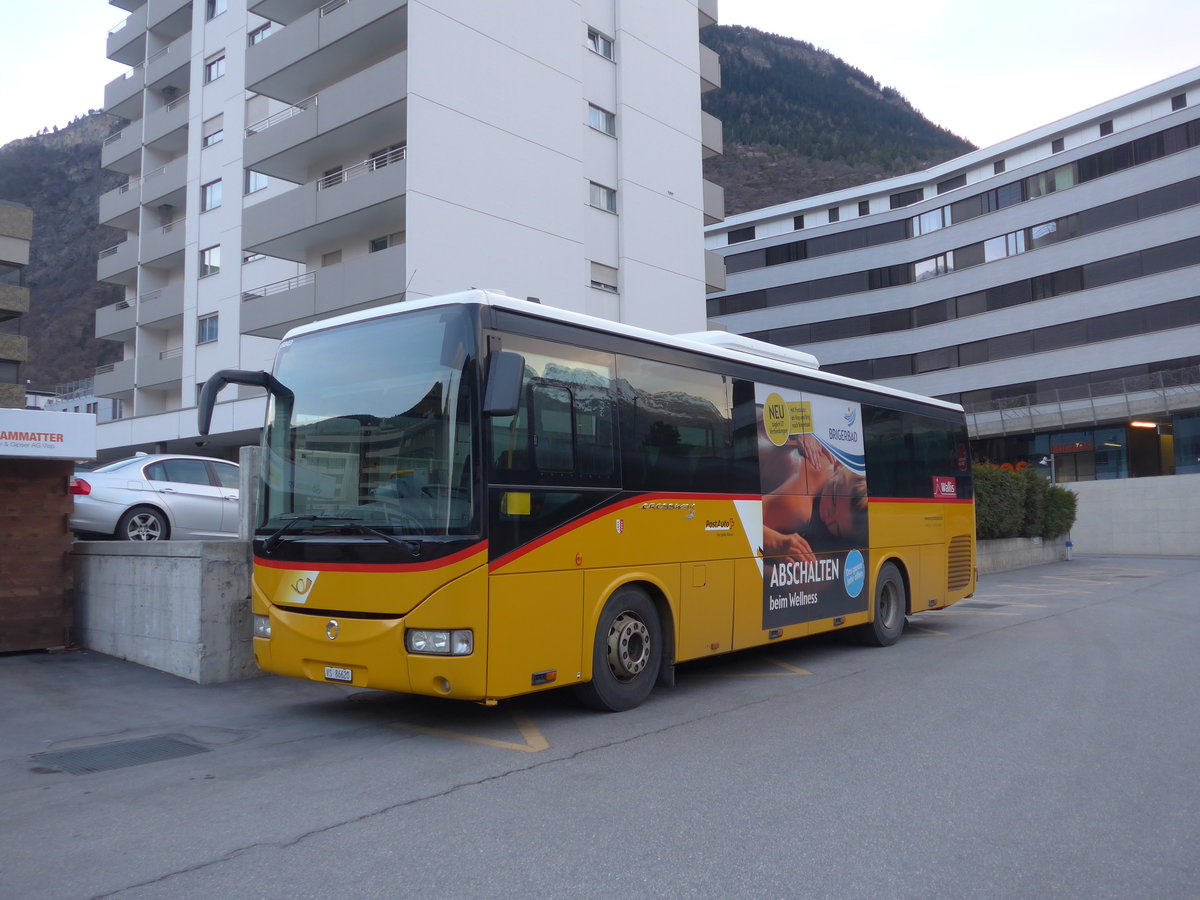 (201'921) - Autotour, Visp - VS 86'620 - Irisbus am 3. Mrz 2019 beim Bahnhof Visp