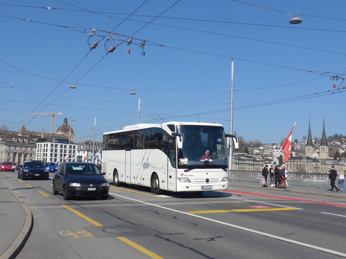 (203'009) - Aus Polen: Telefun, Warszawa - WL 5527J - Mercedes am 23. Mrz 2019 in Luzern, Bahnhofbrcke