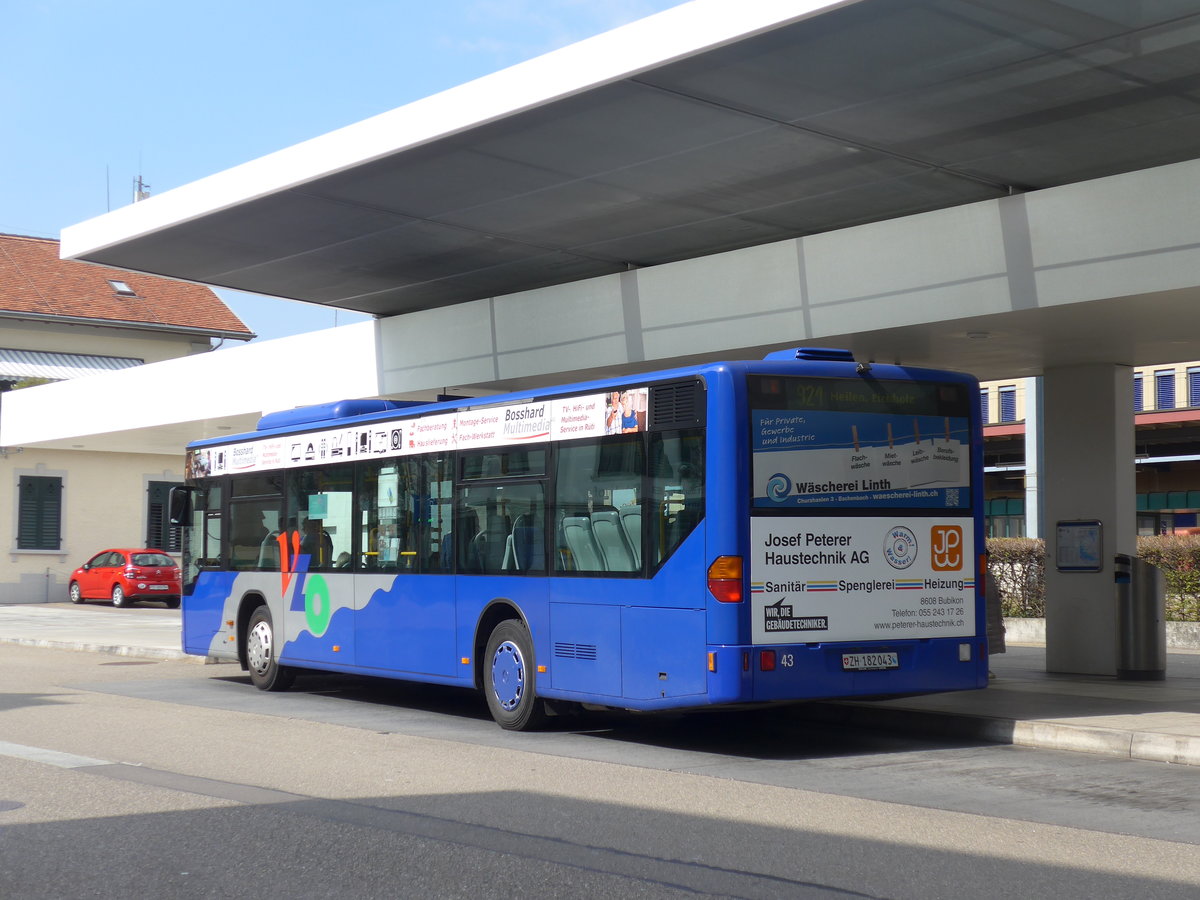 (203'542) - VZO Grningen - Nr. 43/ZH 182'043 - Mercedes am 7. April 2019 beim Bahnhof Meilen