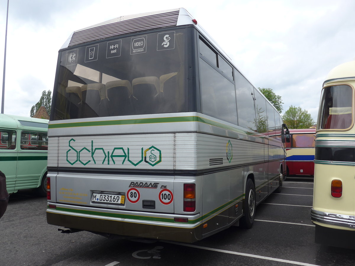 (204'002) - Aus Italien: Schiavo&Figli, Napoli - M 033'169 - Irisbus/Padane am 26. April 2019 in Haguenau, Parkplatz