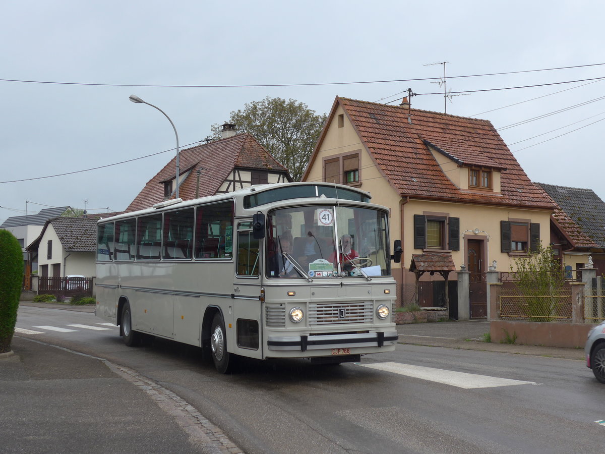 (204'209) - Aus Belgien: De Zigeuner, Diepenbeek - CJP-768 - Volvo/Jonckheere am 27. April 2019 in Stundwiller, Rue Principale