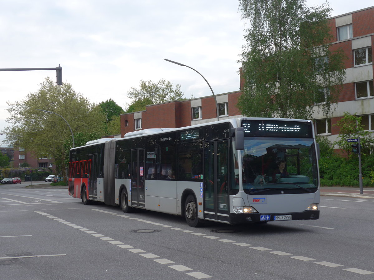 (204'869) - VHH Hamburg - Nr. 1214/HH-X 2998 - Mercedes am 11. Mai 2019 in Hamburg, U-Bahnhof Billstedt