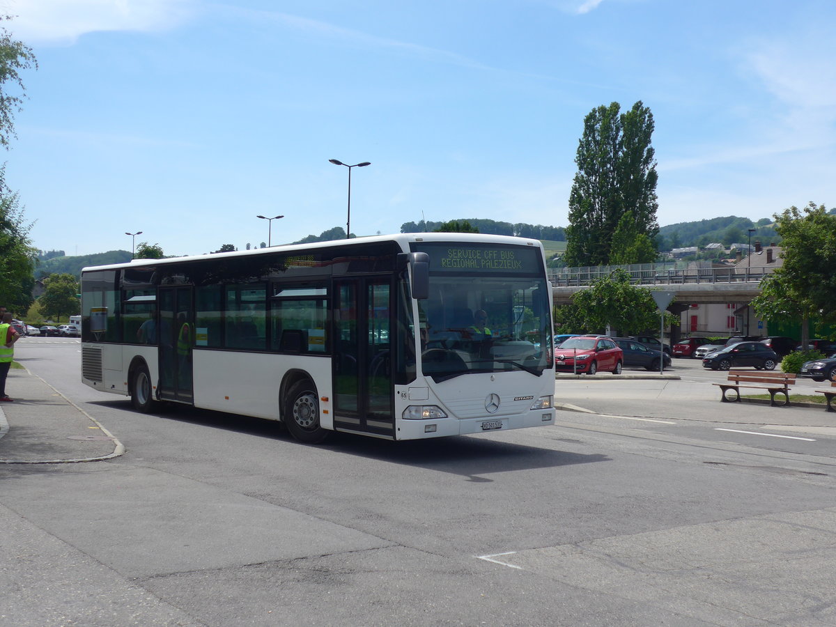 (206'812) - Interbus, Yverdon - Nr. 65/VD 501'531 - Mercedes (ex ARCC Aubonne Nr. 10) am 24. Juni 2019 beim Bahnhof Moudon