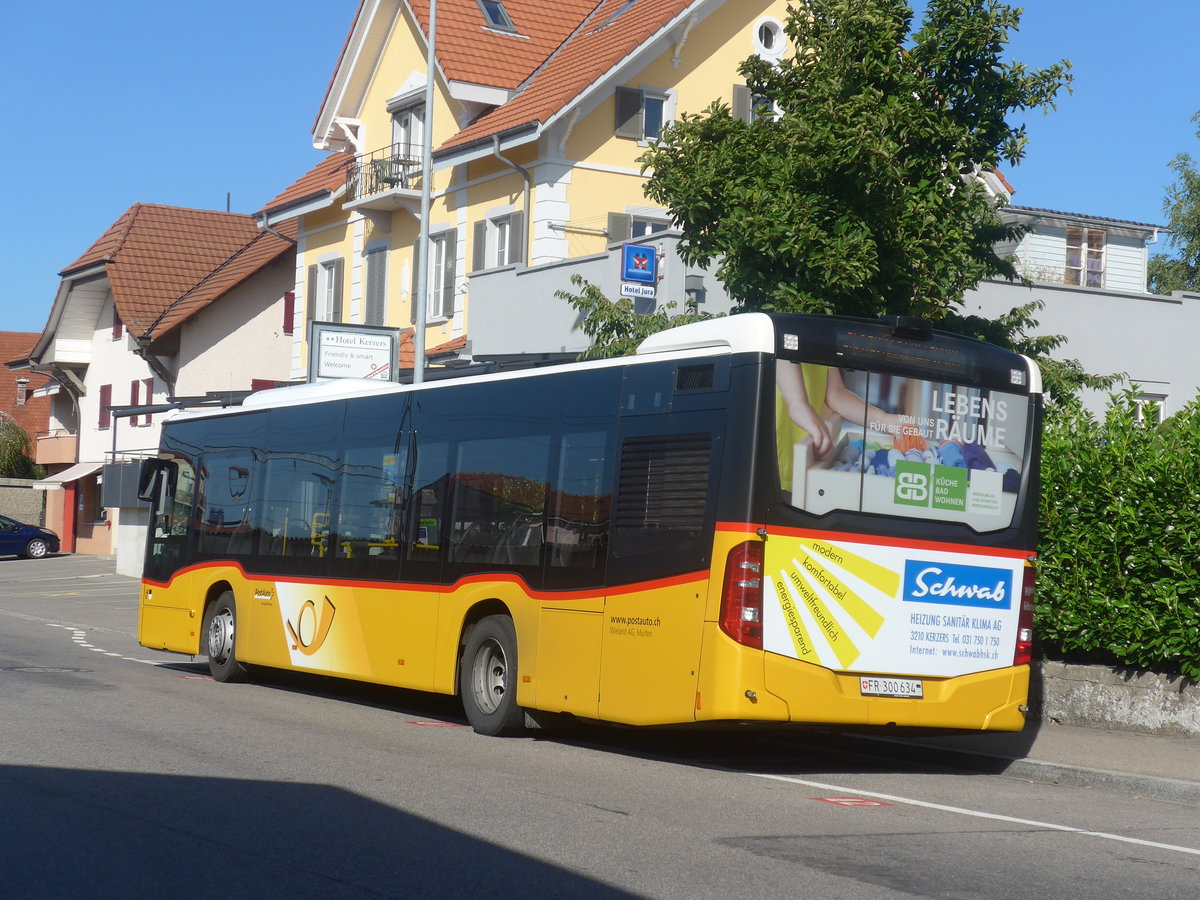 (209'702) - Wieland, Murten - FR 300'634 - Mercedes am 15. September 2019 beim Bahnhof Kerzers