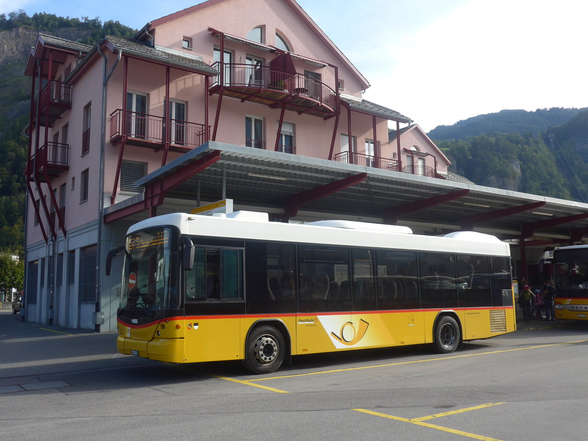 (209'752) - PostAuto Bern - BE 401'568 - Scania/Hess (ex AVG Meiringen Nr. 68; ex AVG Meiringen Nr. 59; ex Steiner, Messen) am 22. September 2019 in Meiringen, Postautostation