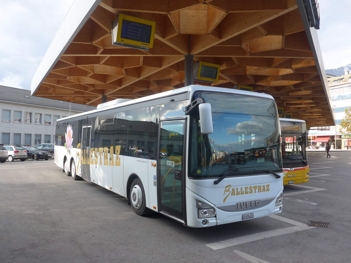 (210'949) - Ballestraz, Grne - VS 494'274 - Iveco (ex Vorfhrfahrzeug Iveco France) am 9. November 2019 beim Bahnhof Sion