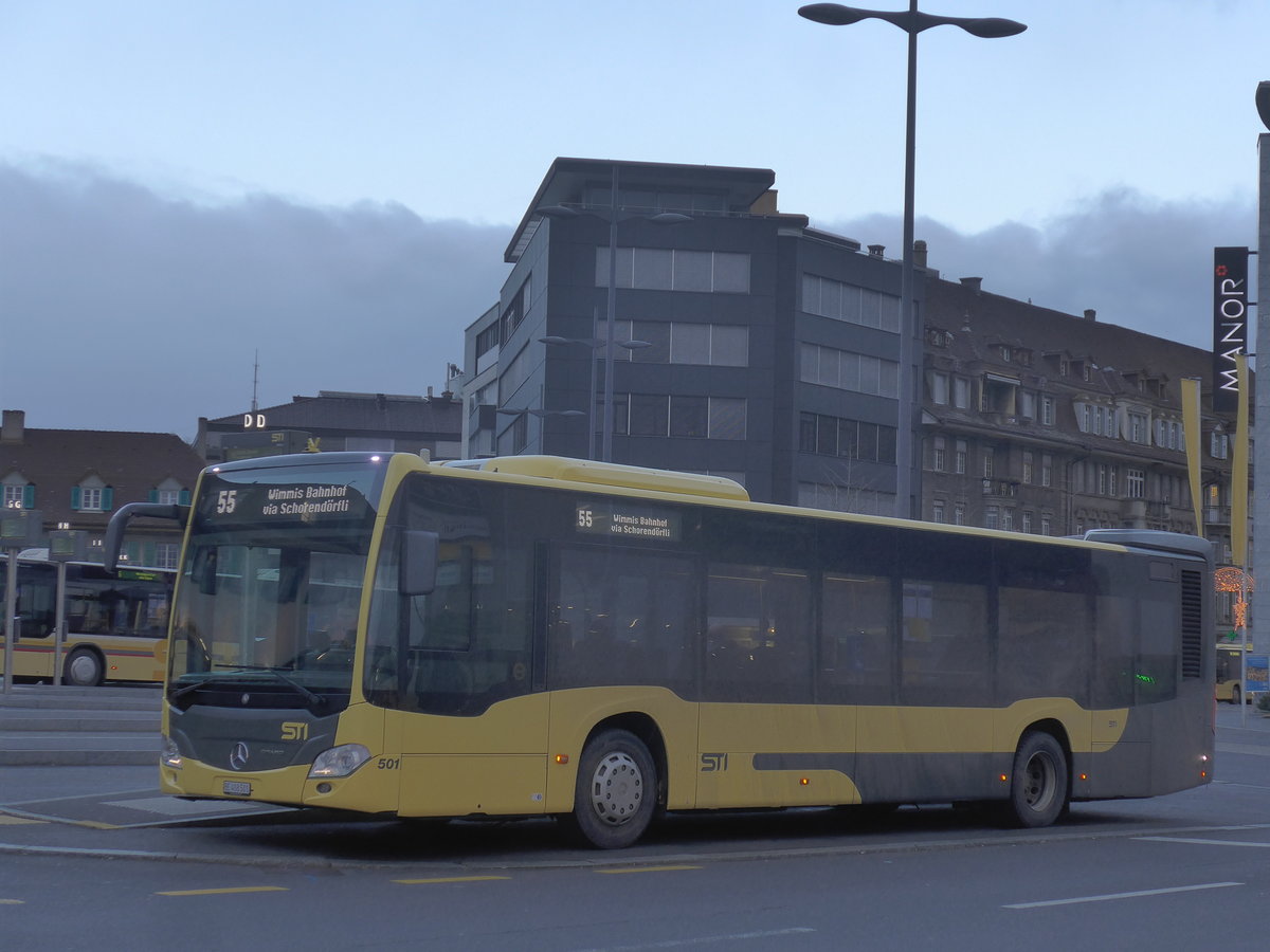 (212'863) - STI Thun - Nr. 501/BE 408'501 - Mercedes am 14. Dezember 2019 beim Bahnhof Thun