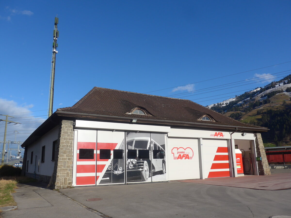 (213'135) - Alte AFA-Garage am 25. Dezember 2019 beim Bahnhof Frutigen