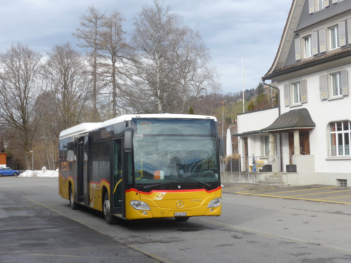 (214'031) - PostAuto Ostschweiz - SG 445'304 - Mercedes am 1. Februar 2020 beim Bahnhof Nesslau-Neu St. Johann