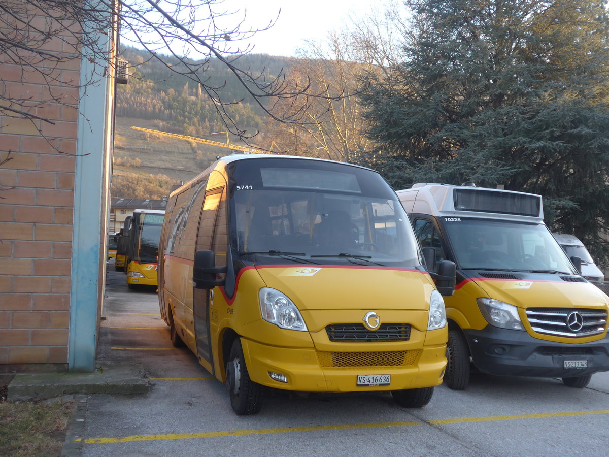 (214'828) - PostAuto Wallis - VS 416'636 - Irisbus/Rosero (ex TPC Aigle Nr. CP03) am 22. Februar 2020 in Sion, alte Ortsbusgarage