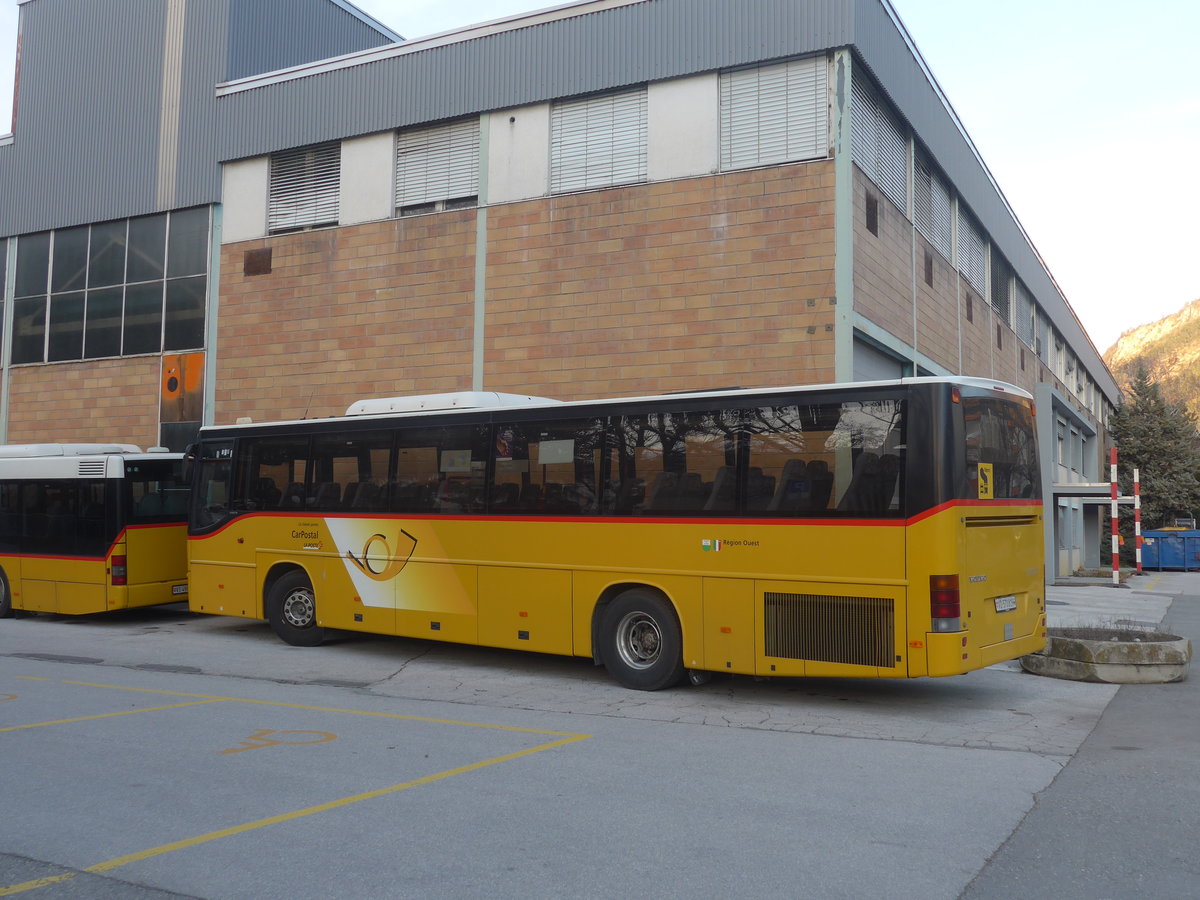 (214'836) - CarPostal Ouest - VD 570'819 - Volvo (ex SAPJV, L'Isle Nr. 59; ex CarPostal Ouest) am 22. Februar 2020 in Sion, alte Ortsbusgarage