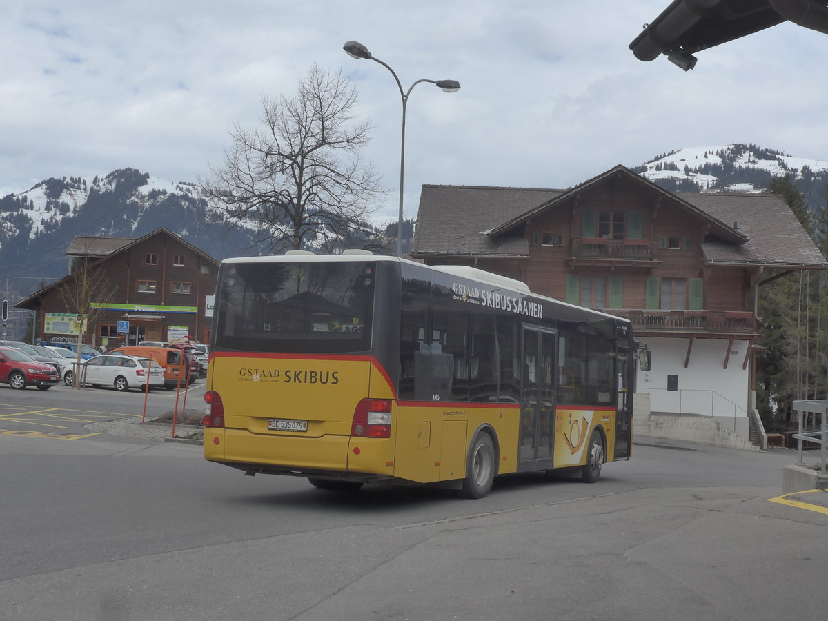(215'139) - PostAuto Bern - BE 535'079 - MAN/Gppel (ex Nr. 217; ex RBS Worblaufen Nr. 217) am 14. Mrz 2020 beim Bahnhof Gstaad