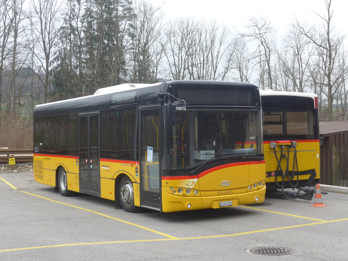 (215'387) - PostAuto Bern - Nr. 14/BE 669'367 - Solaris (ex Klopfstein, Laupen Nr. 14) am 22. Mrz 2020 in Laupen, Garage