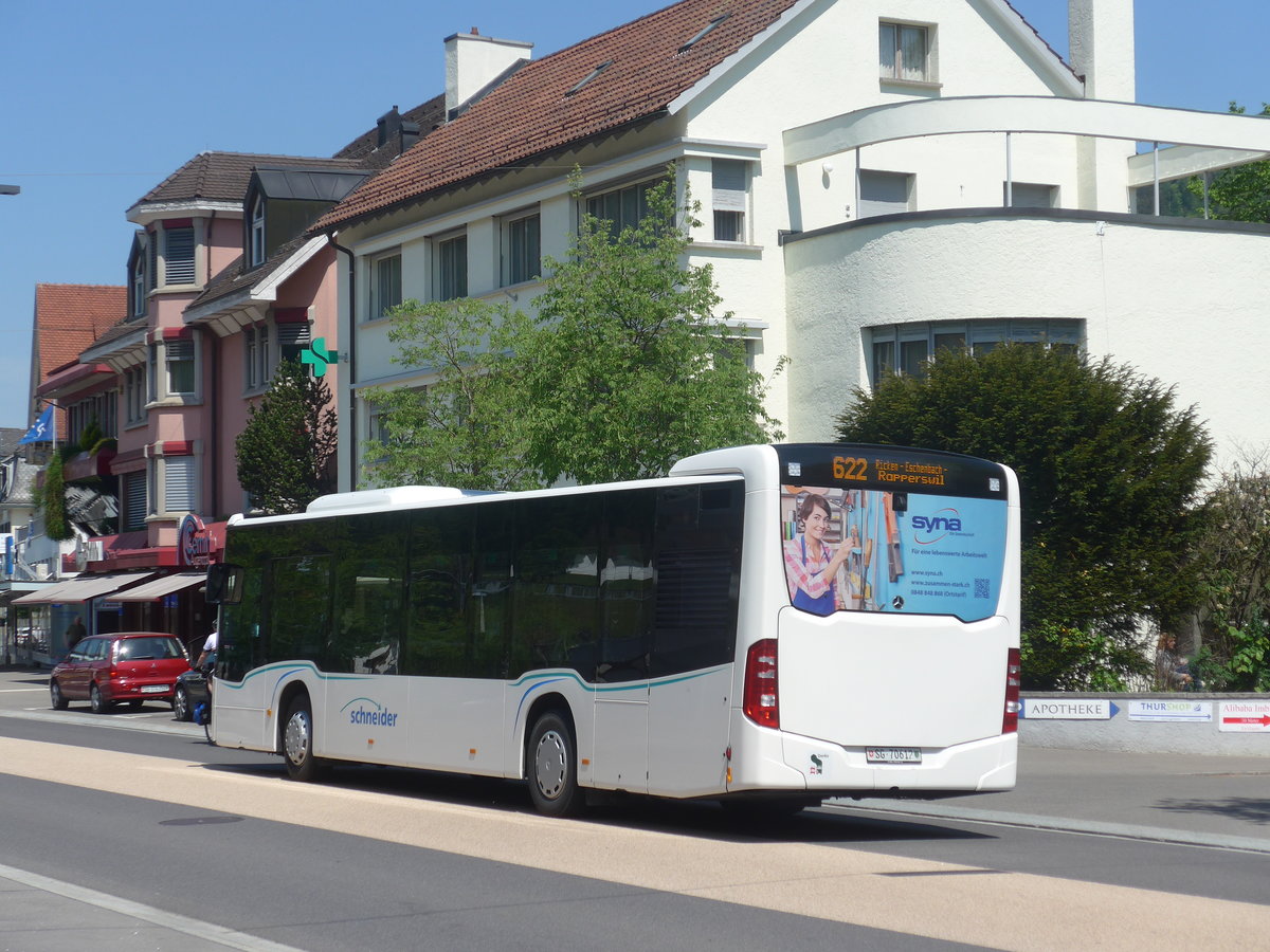 (216'826) - Schneider, Ermenswil - Nr. 7/SG 70'612 - Mercedes am 9. Mai 2020 beim Bahnhof Wattwil