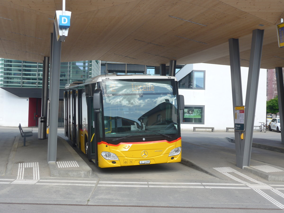 (216'935) - CarPostal Ouest - JU 44'299 - Mercedes am 10. Mai 2020 beim Bahnhof Delmont