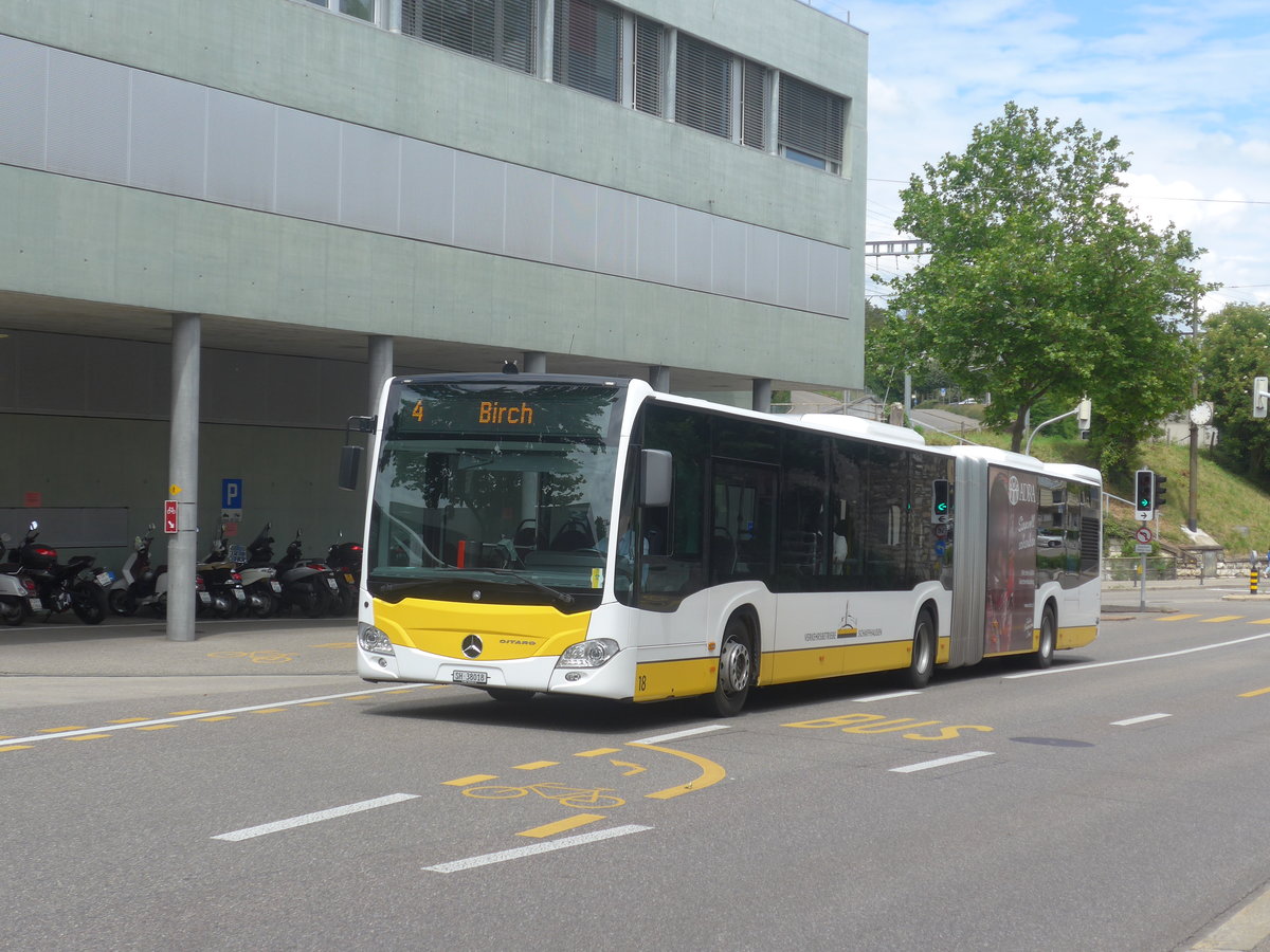 (217'725) - VBSH Schaffhausen - Nr. 18/SH 38'018 - Mercedes am 8. Juni 2020 beim Bahnhof Schaffhausen