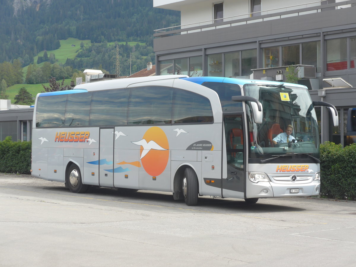 (219'832) - Heusser, Adetswil - ZH 19'906 - Mercedes am 16. August 2020 beim Bahnhof Ilanz
