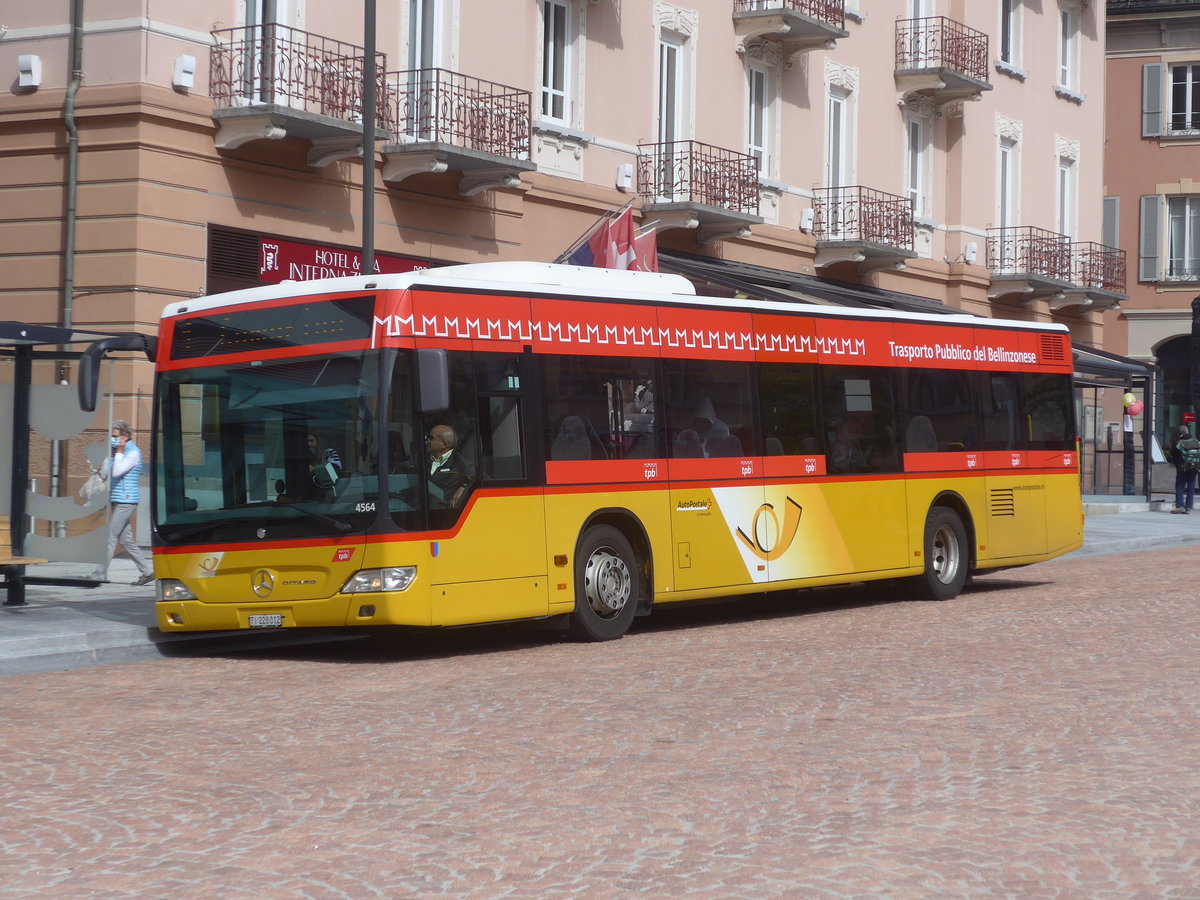 (221'472) - AutoPostale Ticino - TI 228'012 - Mercedes am 26. September 2020 beim Bahnhof Bellinzona