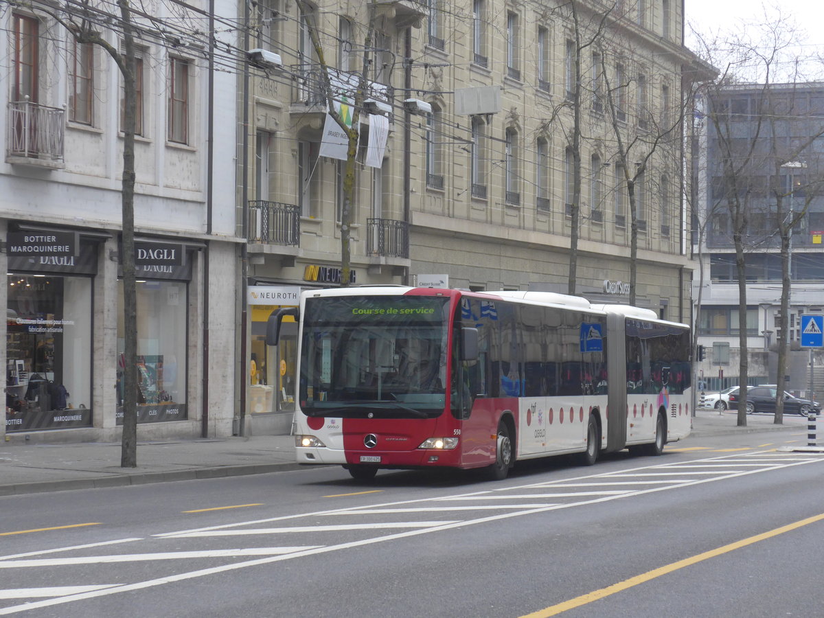 (223'510) - TPF Fribourg - Nr. 550/FR 300'425 - Mercedes am 12. Februar 2021 beim Bahnhof Fribourg